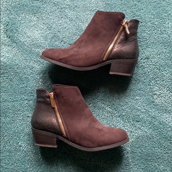 GC New Booties - Picture 1 of 5